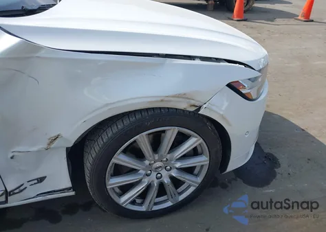 2017 Volvo S90 T6 Inscription из США, поврежденный, VIN YV1A22ML6H1014225